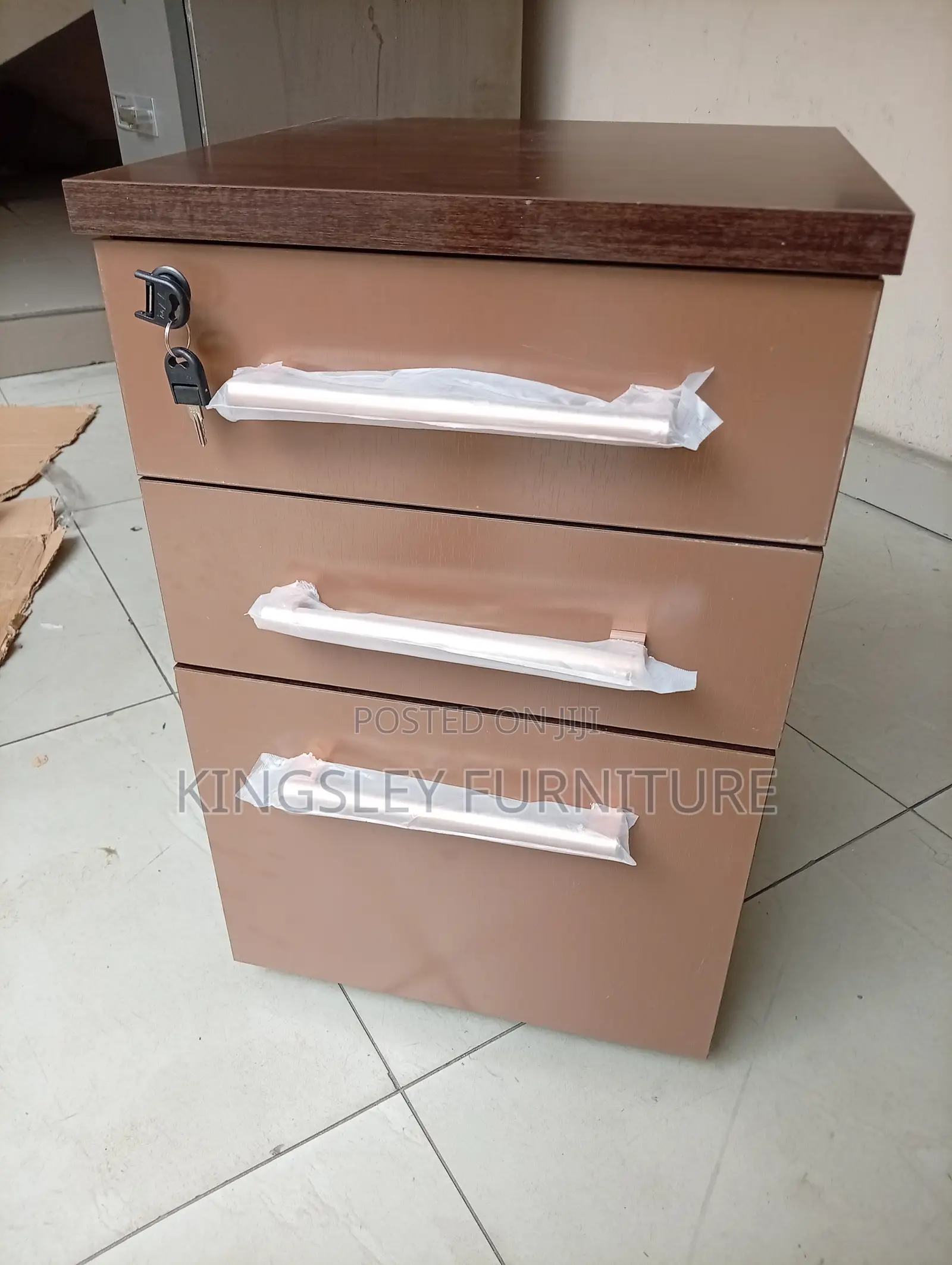 Moveable 4 Drawers