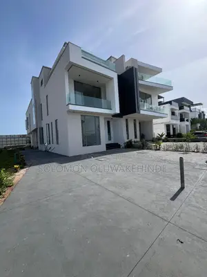 5bdrm Duplex in Ikate for sale