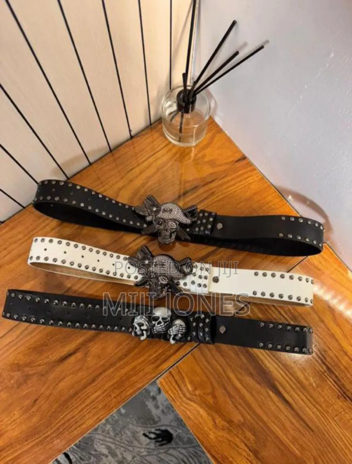 "Premium Designer Belt - High Quality Leather Craftsmanship"