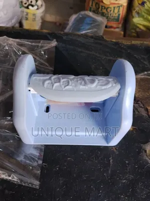 Quality Plastic Tissue Holder