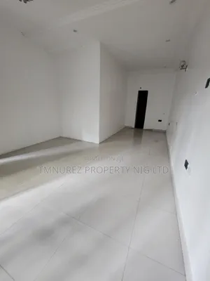 1bdrm Apartment in Chevron for rent