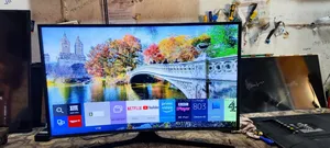 40" Curved Samsung Smart Television
