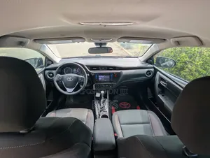 Toyota Corolla 2018 Black