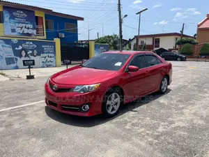 Toyota Camry SE 4dr Sedan (2.5L 4cyl 6A) 2012 Red