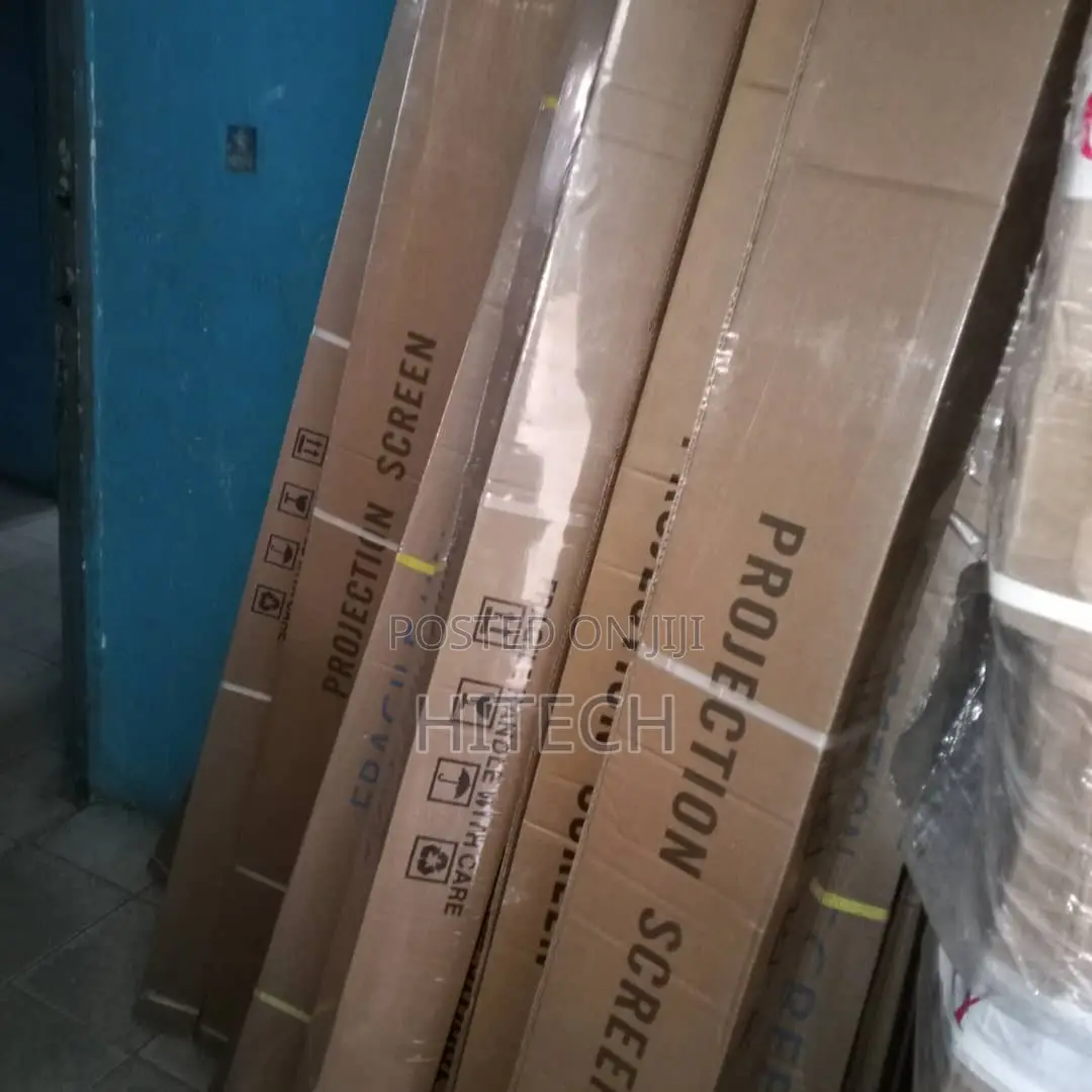 96*96 Tripod/Motorized Projector Screen