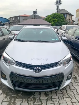 Toyota Corolla S 4dr Sedan (1.8L 4cyl CVT) 2016 Silver