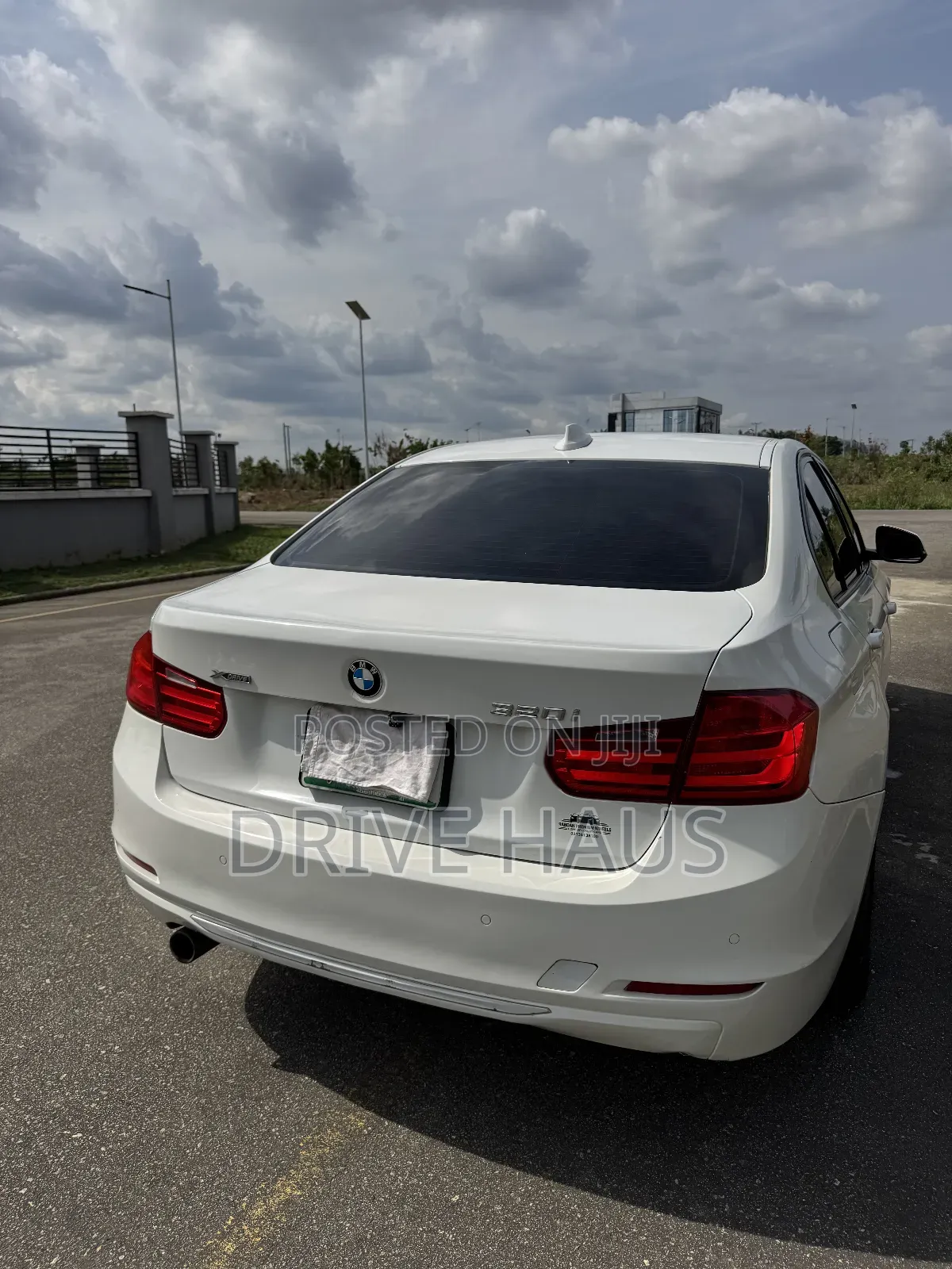 BMW 320i 2013 White