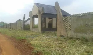 Plots Measuring 500sqm