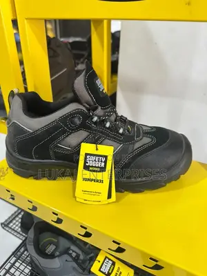 Jumper 31 Safety Jogger Boot