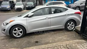 Hyundai Elantra 2012 Silver