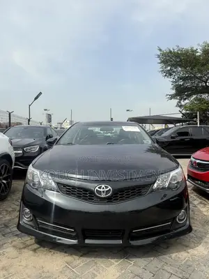 Toyota Camry SE 4dr Sedan (2.5L 4cyl 6A) 2013 Black