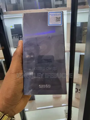 New Samsung Galaxy S20 128 GB