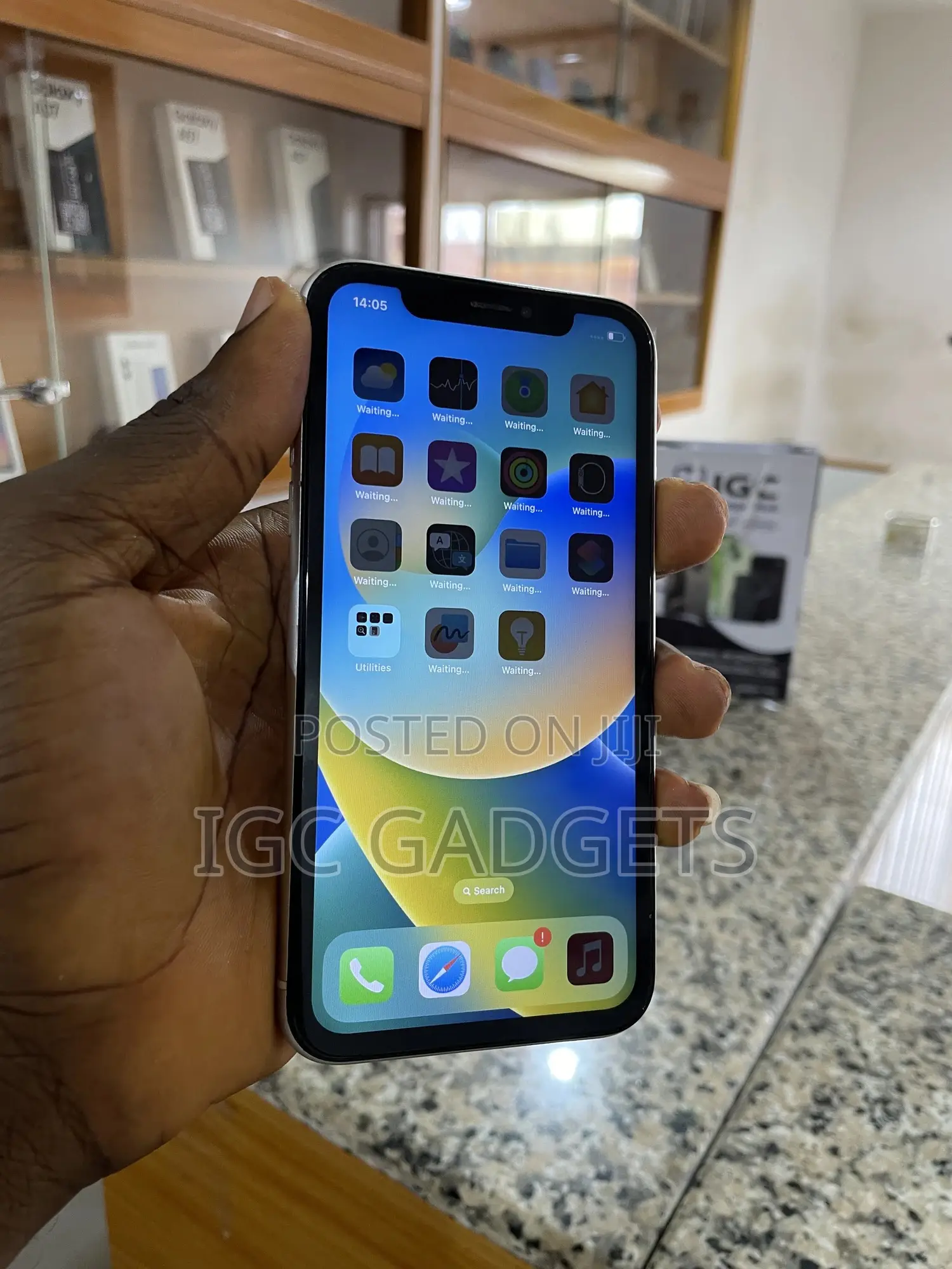 Apple iPhone XR 64 GB White