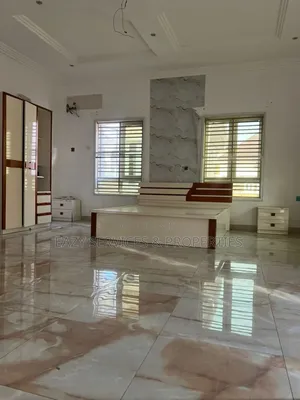 Studio Apartment in Gated And Secured, Ologolo for rent