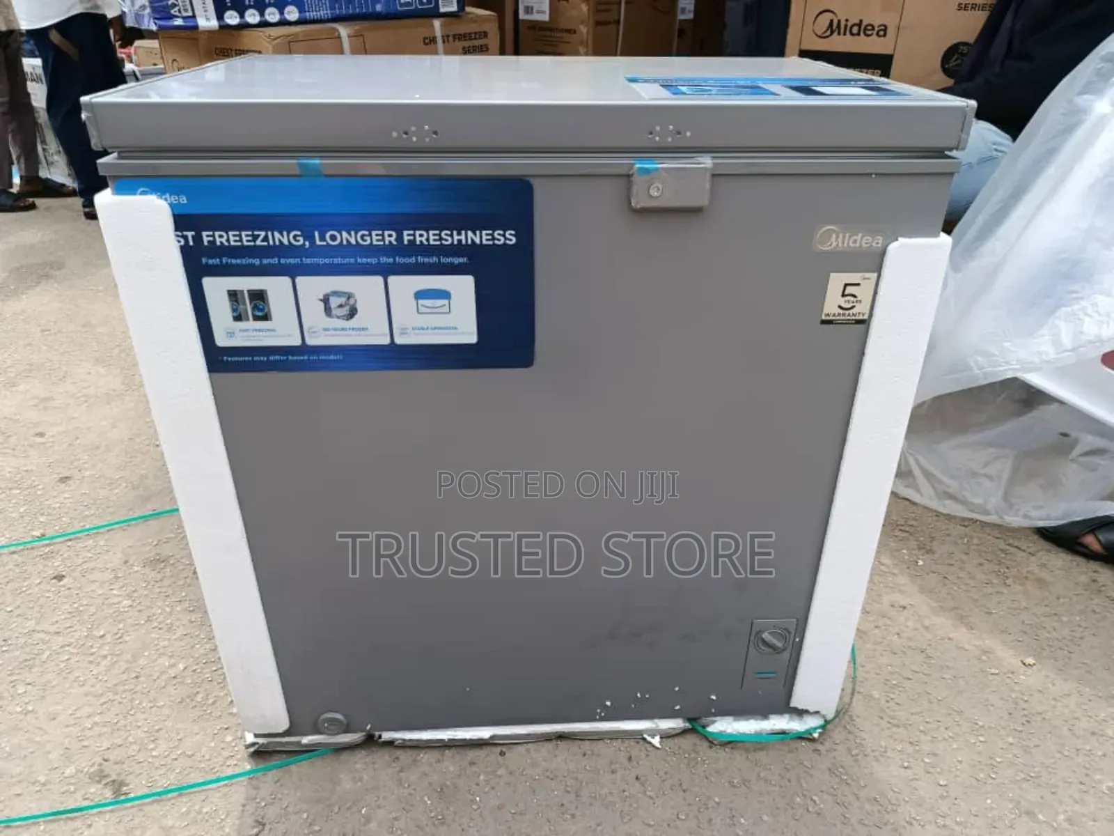 Midea Chest Freezer