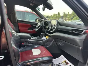 Toyota Highlander 2023 Black