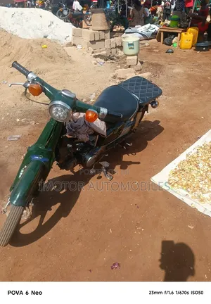 Honda CB 2005 Green