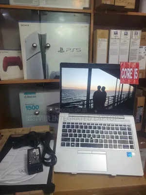 New Laptop HP EliteBook 830 8GB Intel Core 5 SSD 256GB