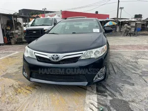 Toyota Camry SE 4dr Sedan (2.5L 4cyl 6A) 2013 Black