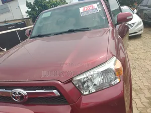 Toyota 4-Runner 2013 Red
