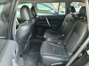 Toyota Highlander 2013 Black