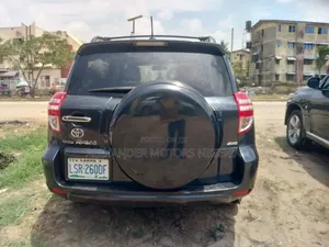 Toyota RAV4 3.5 4x4 2010 Blue