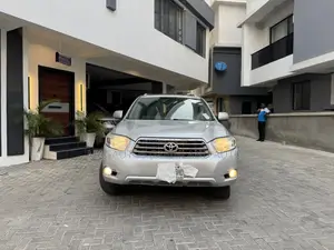 Toyota Highlander Limited 2010 Silver