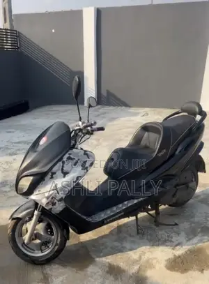 Yamaha Majesty 2010 Blue