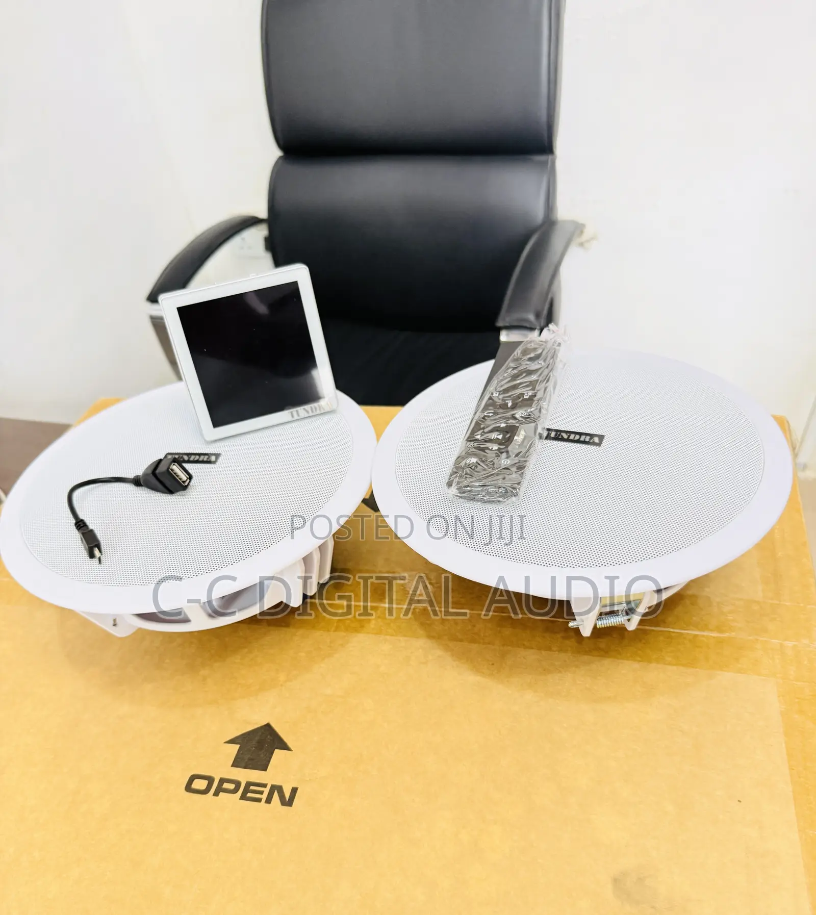 2 Ceiling Speakers and 4 Inches Android Screen Amplifier Setup