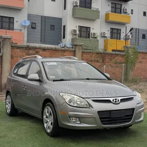 Hyundai Elantra Touring SE Automatic 2012 Silver