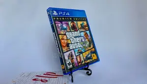 Grand Theft Auto v / Gta V: Premium Edition (Ps4)