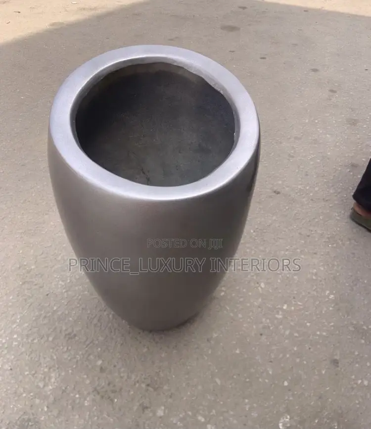Beautiful Artificial Flowers Vase