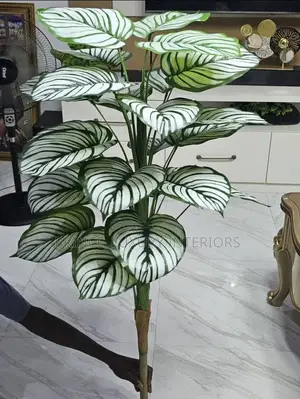 Beautiful Artificial Flowers Vase