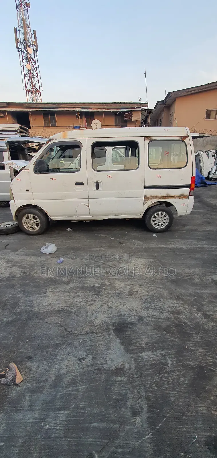 Suzuki APV Minibus 2010 White