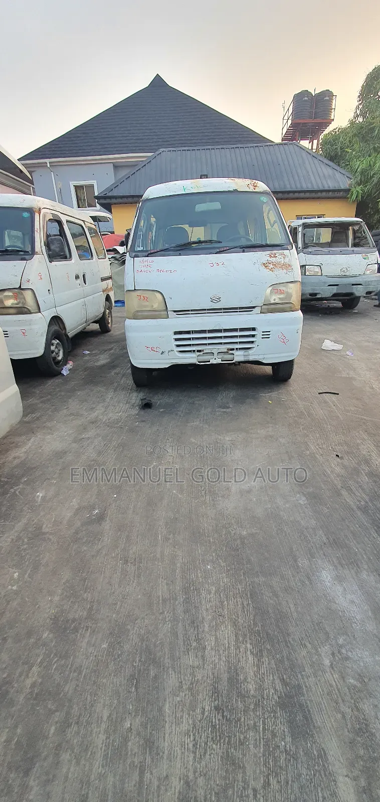 Suzuki APV Minibus 2010 White