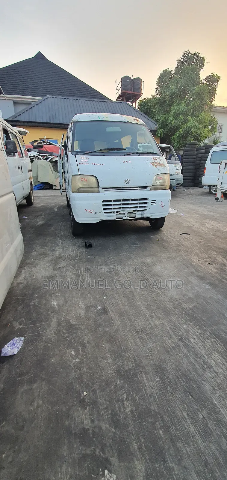 Suzuki APV Minibus 2010 White