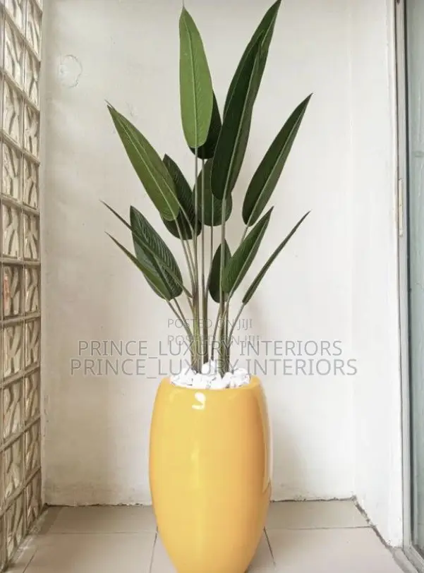 Beautiful Artificial Flowers Vase