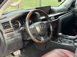 Lexus LX 570 AWD 2019 Black
