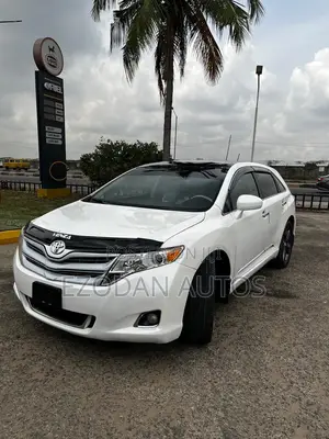 Toyota Venza 2010 White