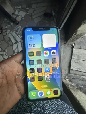Apple iPhone 11 64 GB