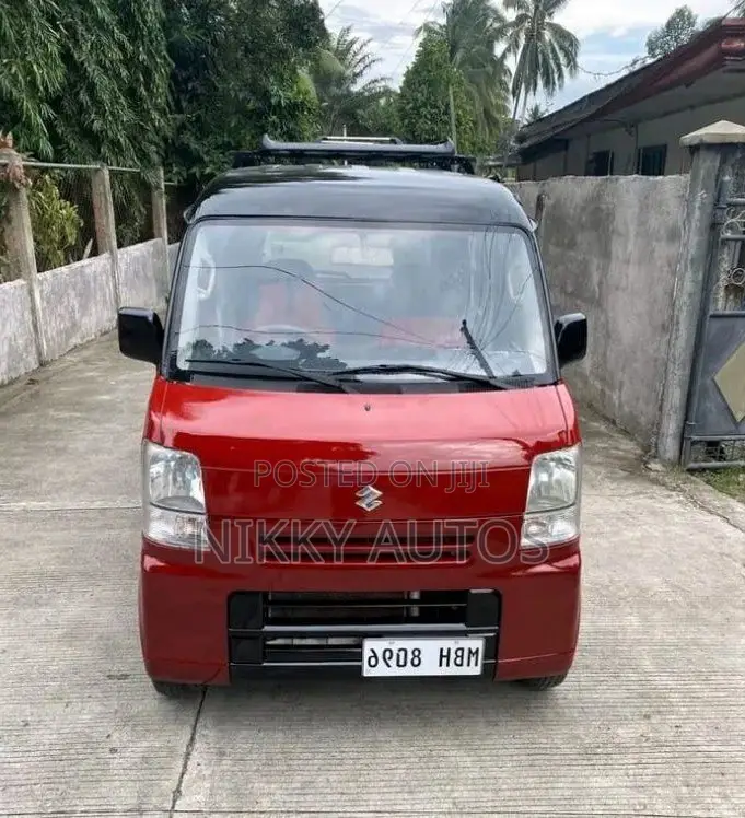 Suzuki Every 2010