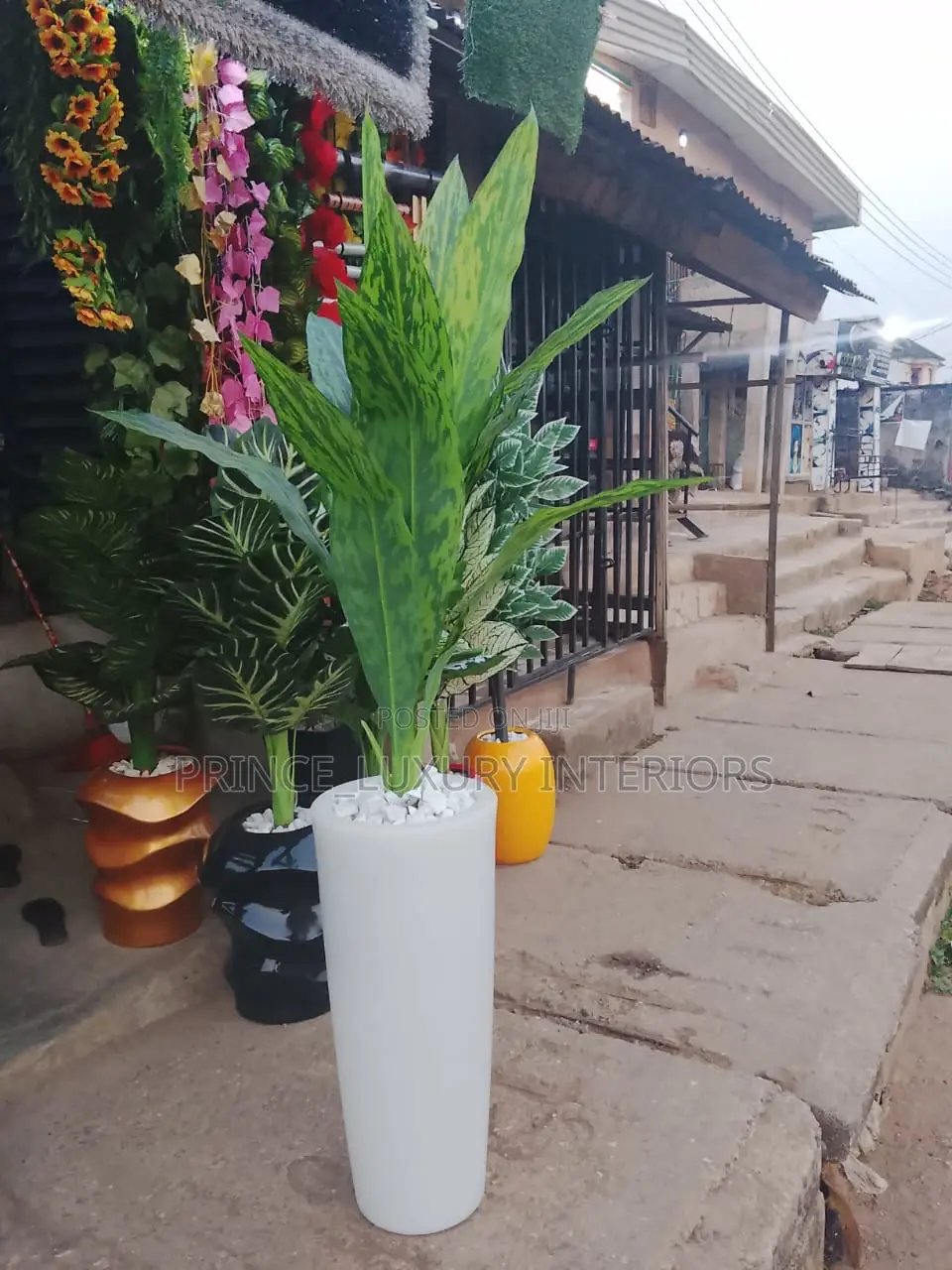 Beautiful Artificial Flowers Vase