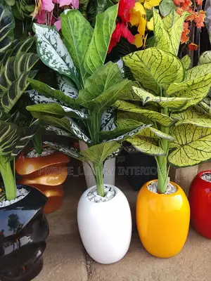 Beautiful Artificial Flowers Vase
