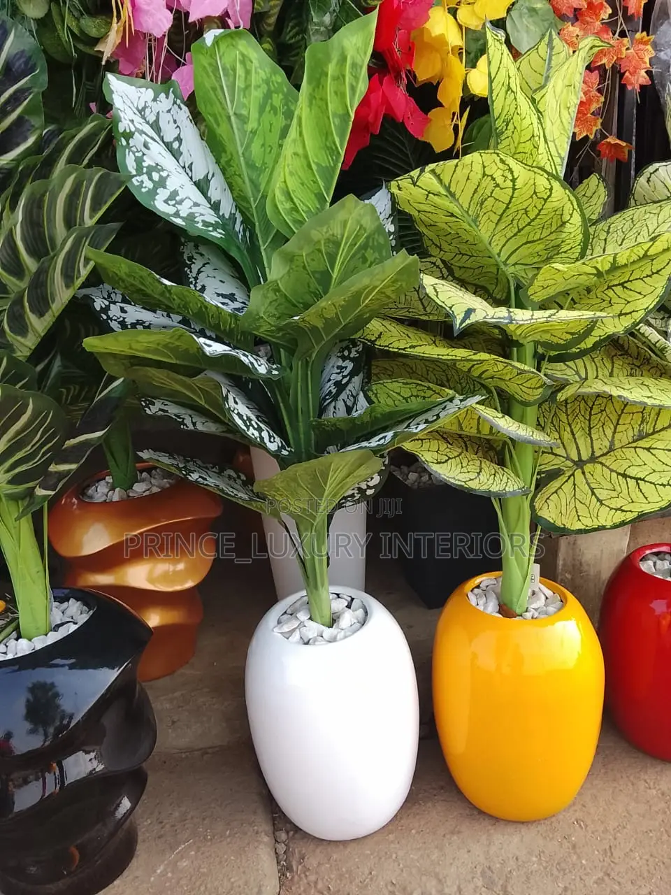Beautiful Artificial Flowers Vase