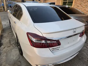 Honda Accord Sport 4dr Sedan FWD (2.4L 4cyl 2A) 2016 White
