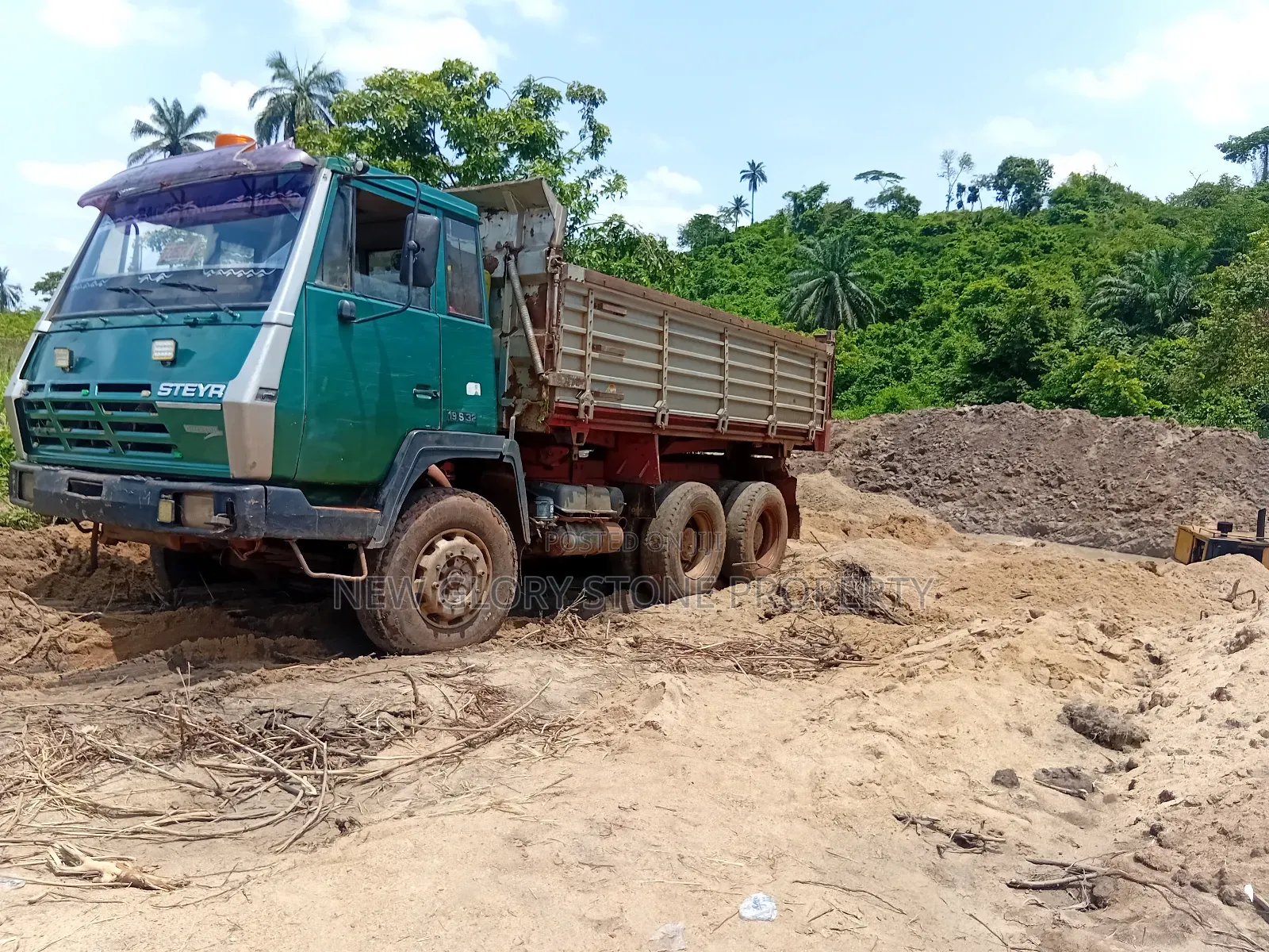 20tons of Sharp Sand and Filling Sand