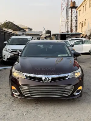 Toyota Avalon XLE Premium 4dr Sedan (3.5L 6cyl 6A) 2015 Burgundy