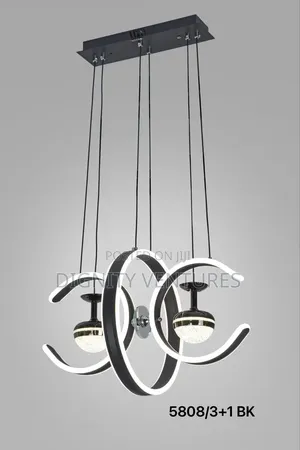 Luxurious Crystal Chandelier