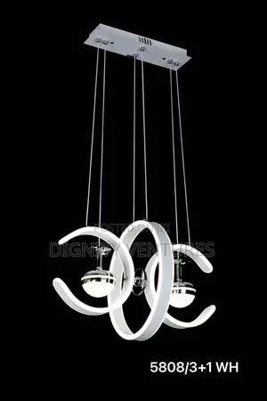 Luxurious Crystal Chandelier