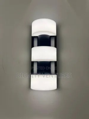 Luxuriant Wall Lamp